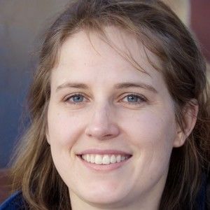 Meet your Posher, Carla